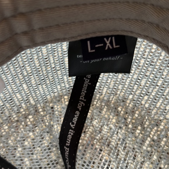 Tentree Altitude hat L-XL - Picture 3 of 5